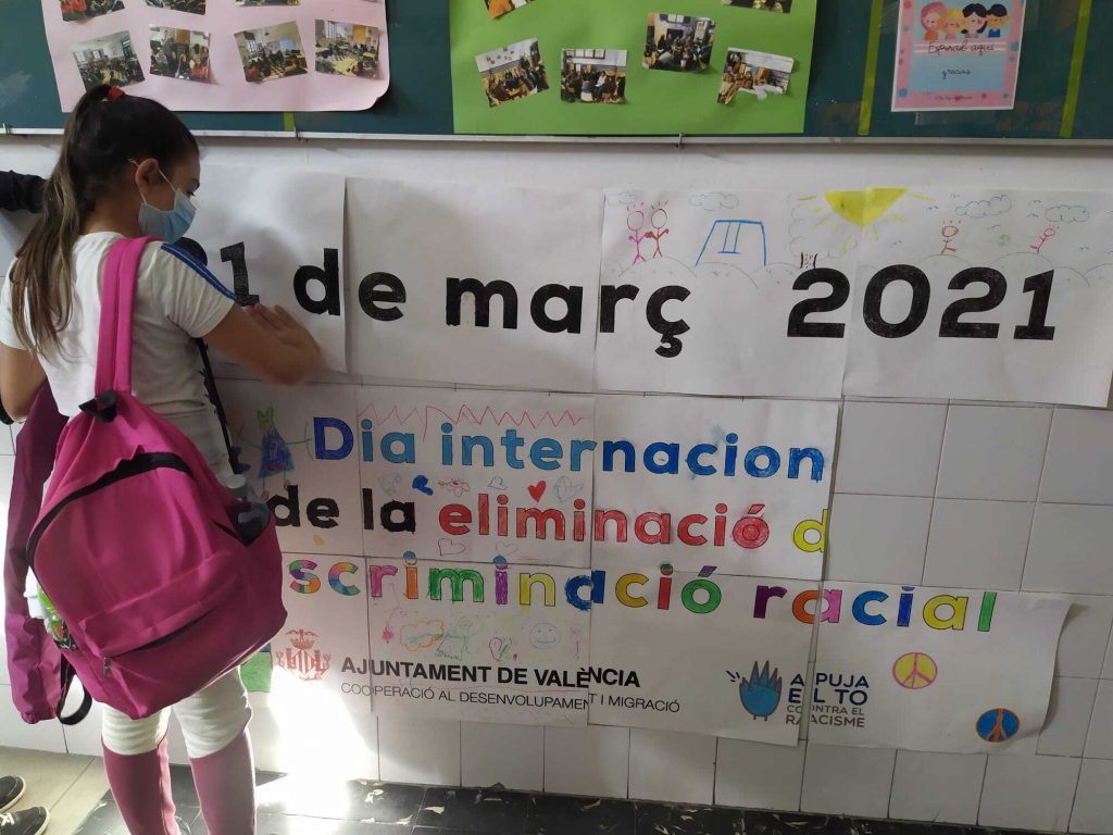 Este año también (sigue siendo necesario) subimos el tono contra la Discriminación Racial Santiagoapostol7 1024x768